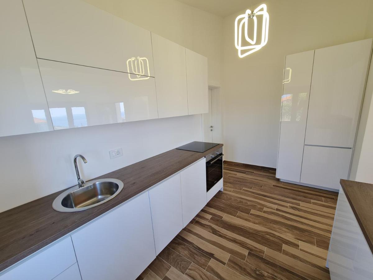Luxury Penthouse With Panoramic View Leilighet Ulcinj Eksteriør bilde
